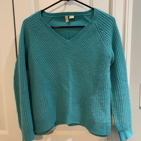 Anthropologie Sweaters - 100% Cashmere Anthropologie Blue Sweater